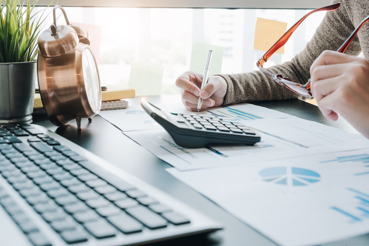 Análise financeira para cálculo do WACC e avaliação de empresas