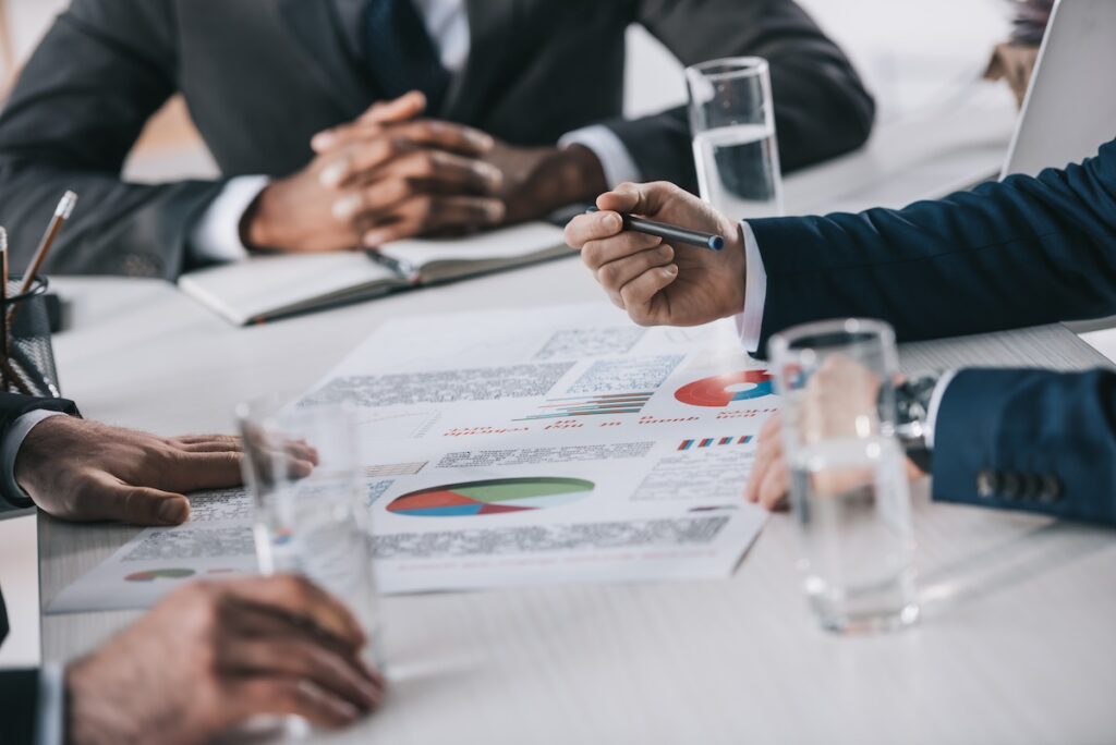 Discussão sobre estrutura de capital e custo médio ponderado do capital